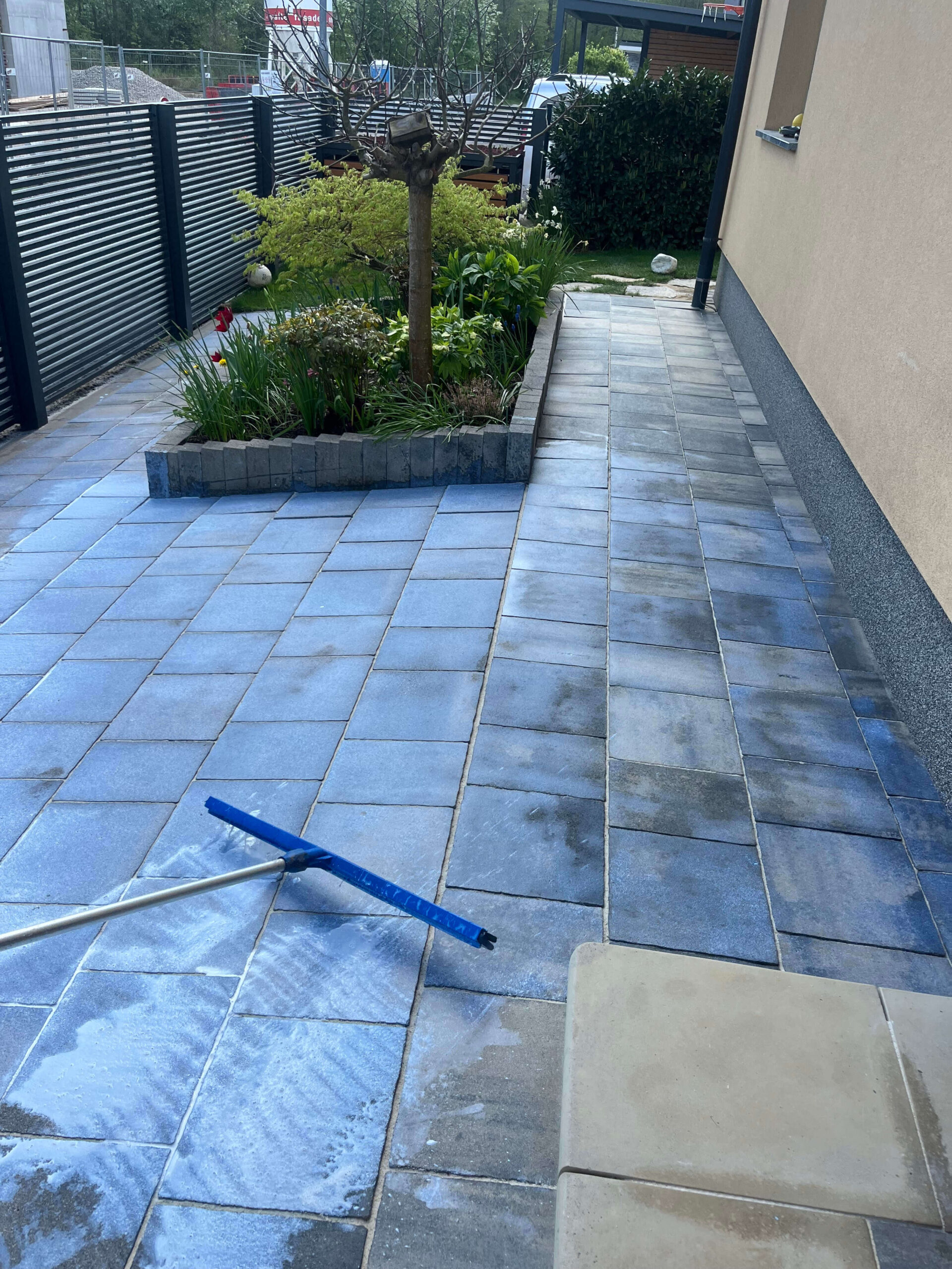 Sureclean čiščenje in zaščita tlakovcev